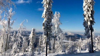 Widoki z Przełęczy Salmopolskiej o każdej porze roku są wyjątkowe
