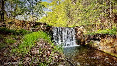 Wodospad w dolinie Gościejowa