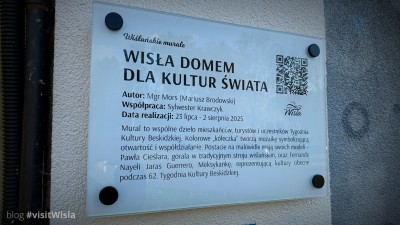 Tablica Wiślańskie Murale - Wisła domem dla kultur świata.