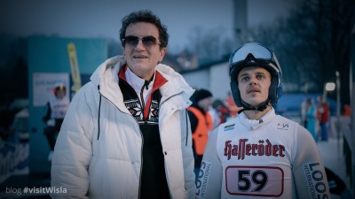 Tomasz Kot jako menedżer Edi Federer, a Bartłomiej Deklewa jako Adam Małysz. Kadr z filmu. Foto. K. Grabows / EastStudio